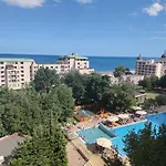 Europroperties Golden Line Lejlighed *
