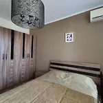 Апартамент Europroperties Golden Line