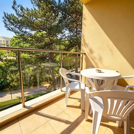 Europroperties Golden Line 아파트 *