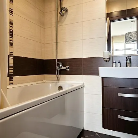 Апартамент Europroperties Golden Line