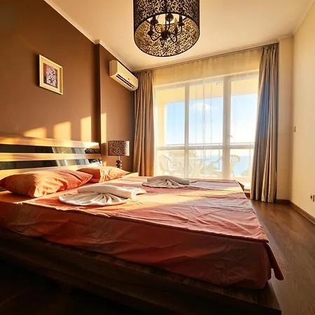 Europroperties Golden Line 아파트 *