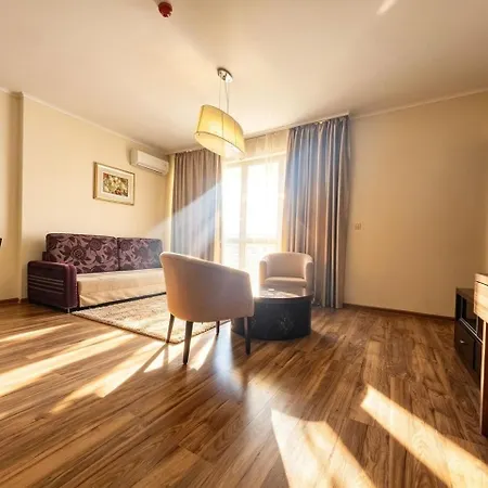 Апартамент Europroperties Golden Line Златни пясъци