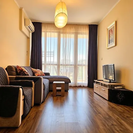 Europroperties Golden Line Apartment *