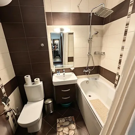 Апартамент Europroperties Golden Line *